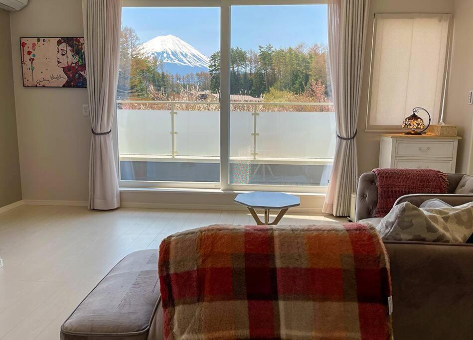 Mt. Fuji Kokoワンちゃんokの新築貸別荘 Fudzsikavagucsiko Kültér fotó